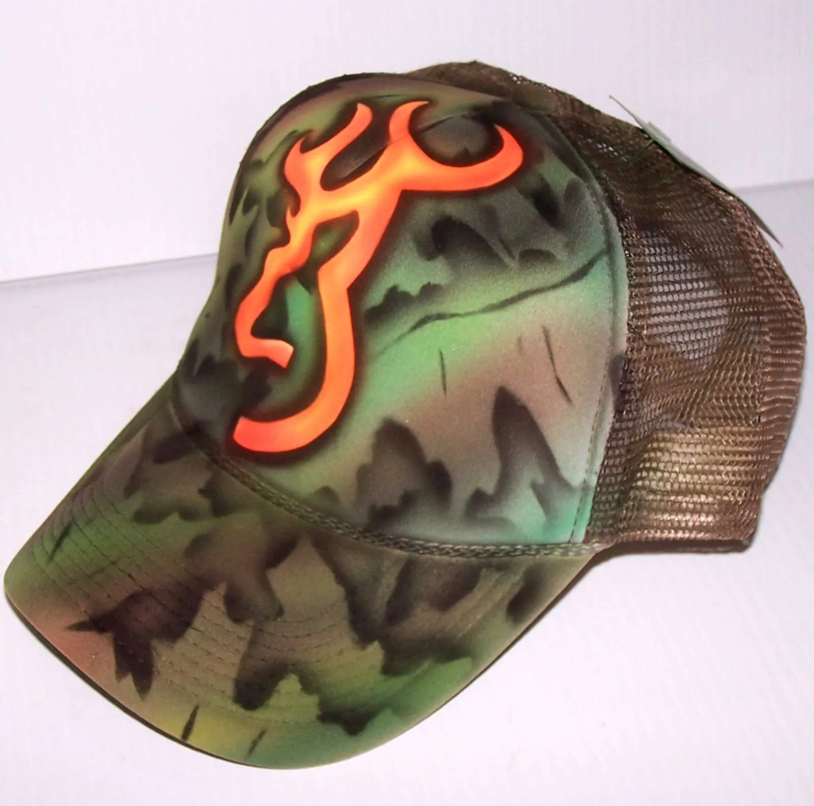 Full Cover Camo Browning Deer Symbol Airbrushed Trucker Hat