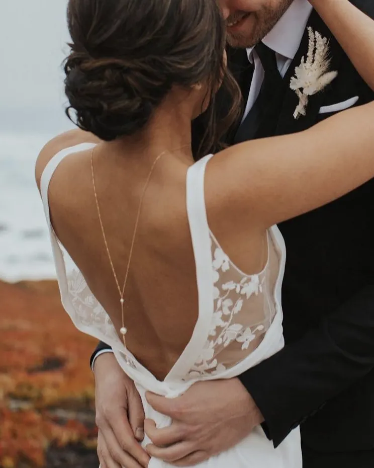 Pearl III Back Necklace
