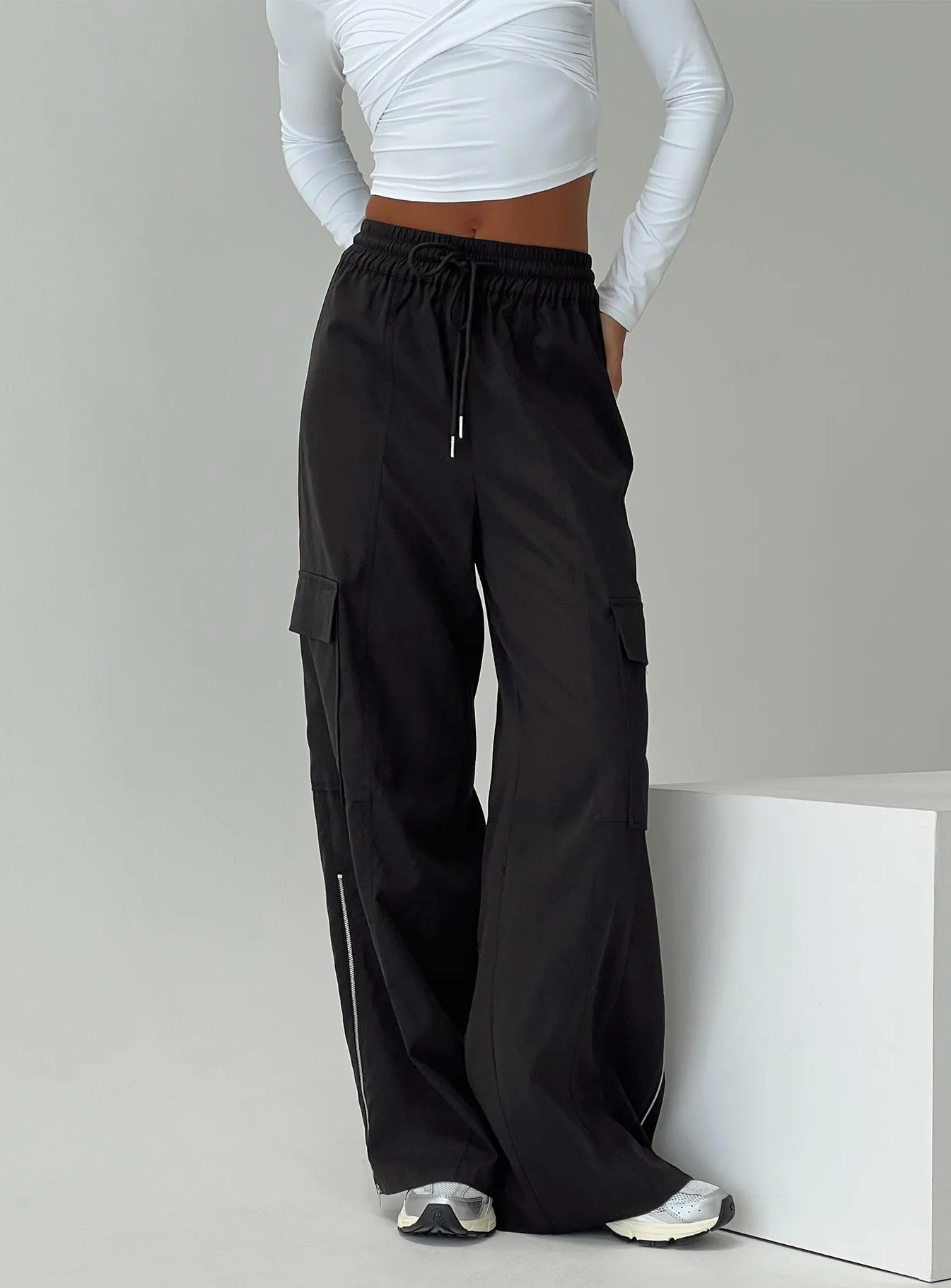 Presson Cargo Pants Washed Black