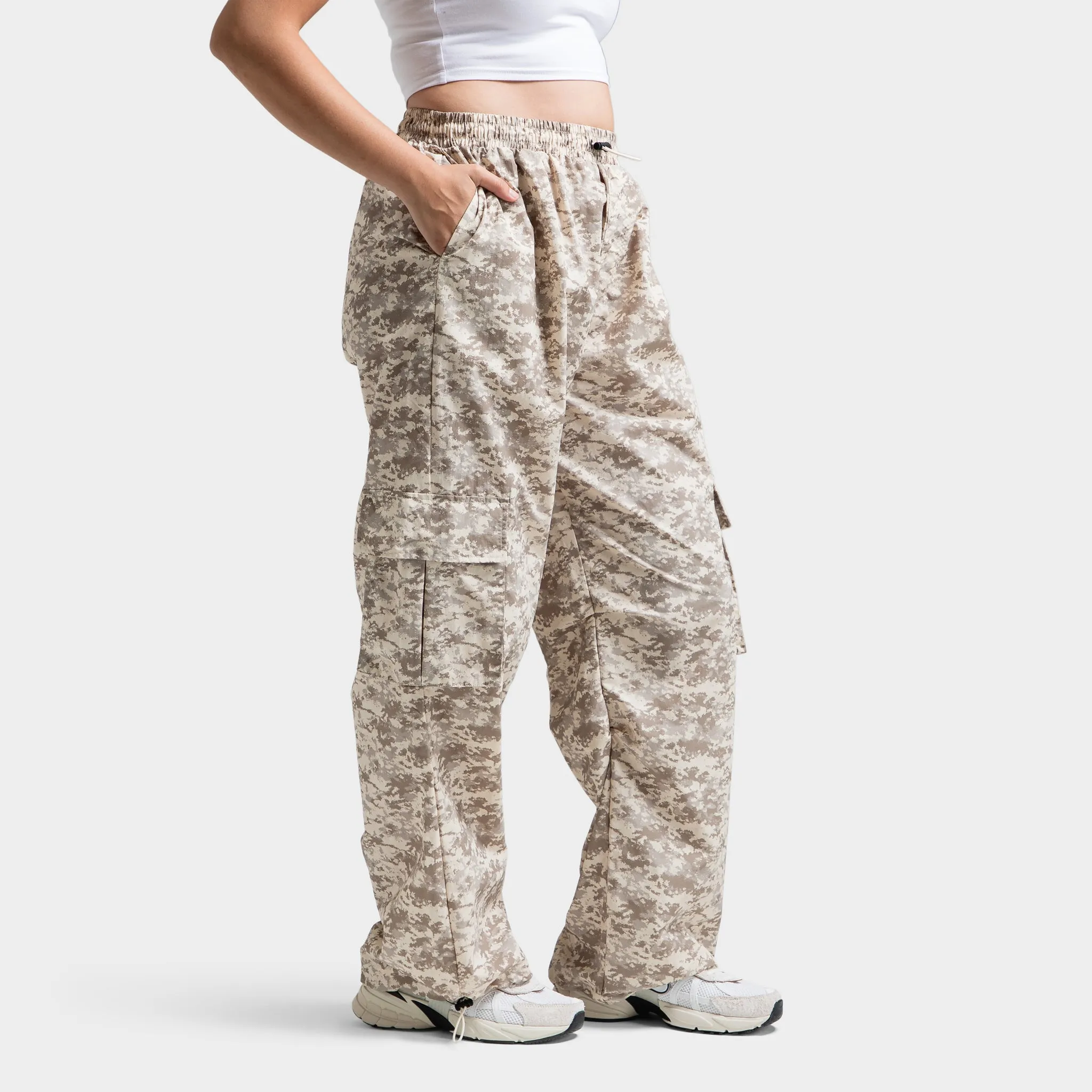 Supply & Demand Women's Pixel Camo Cargo Pants / Camo