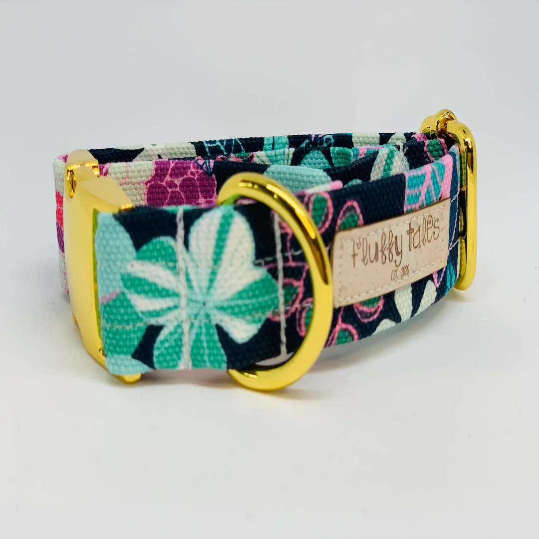 The 'Blue & Green Mint Flowers' Collar