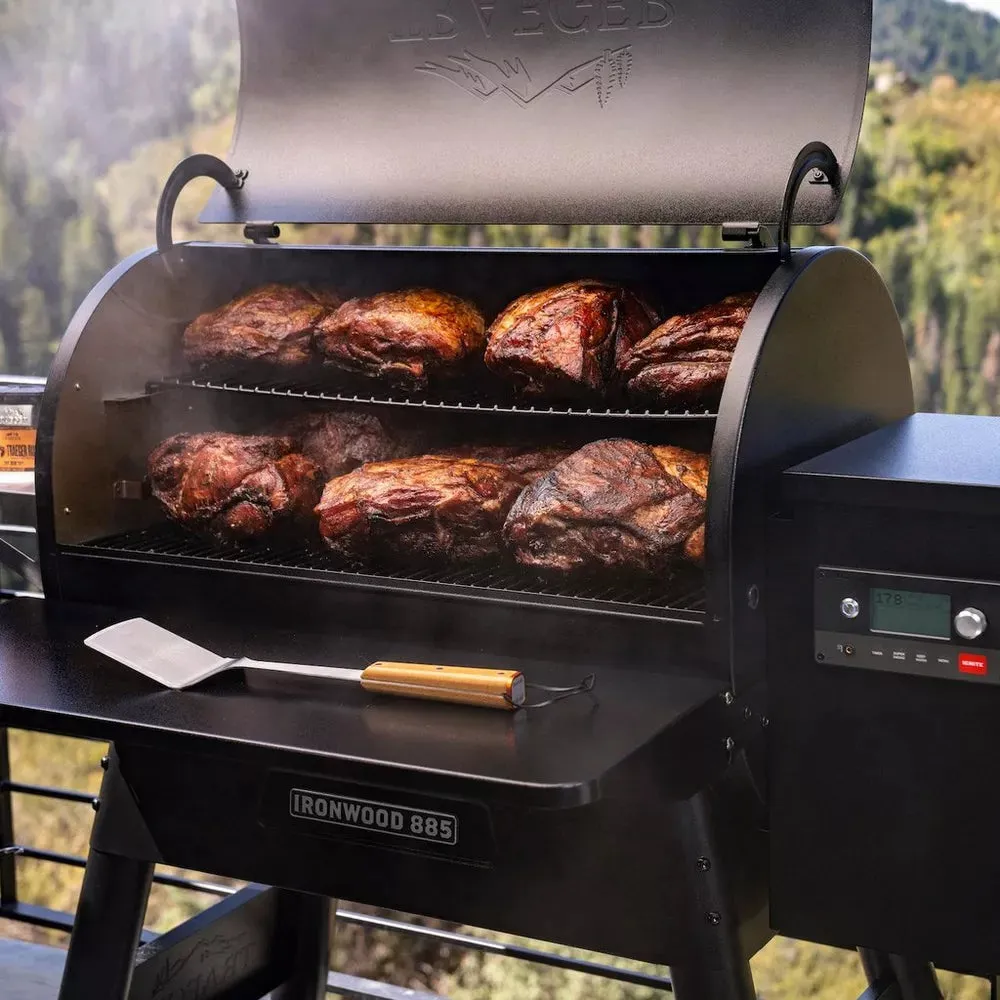 Traeger Ironwood 885