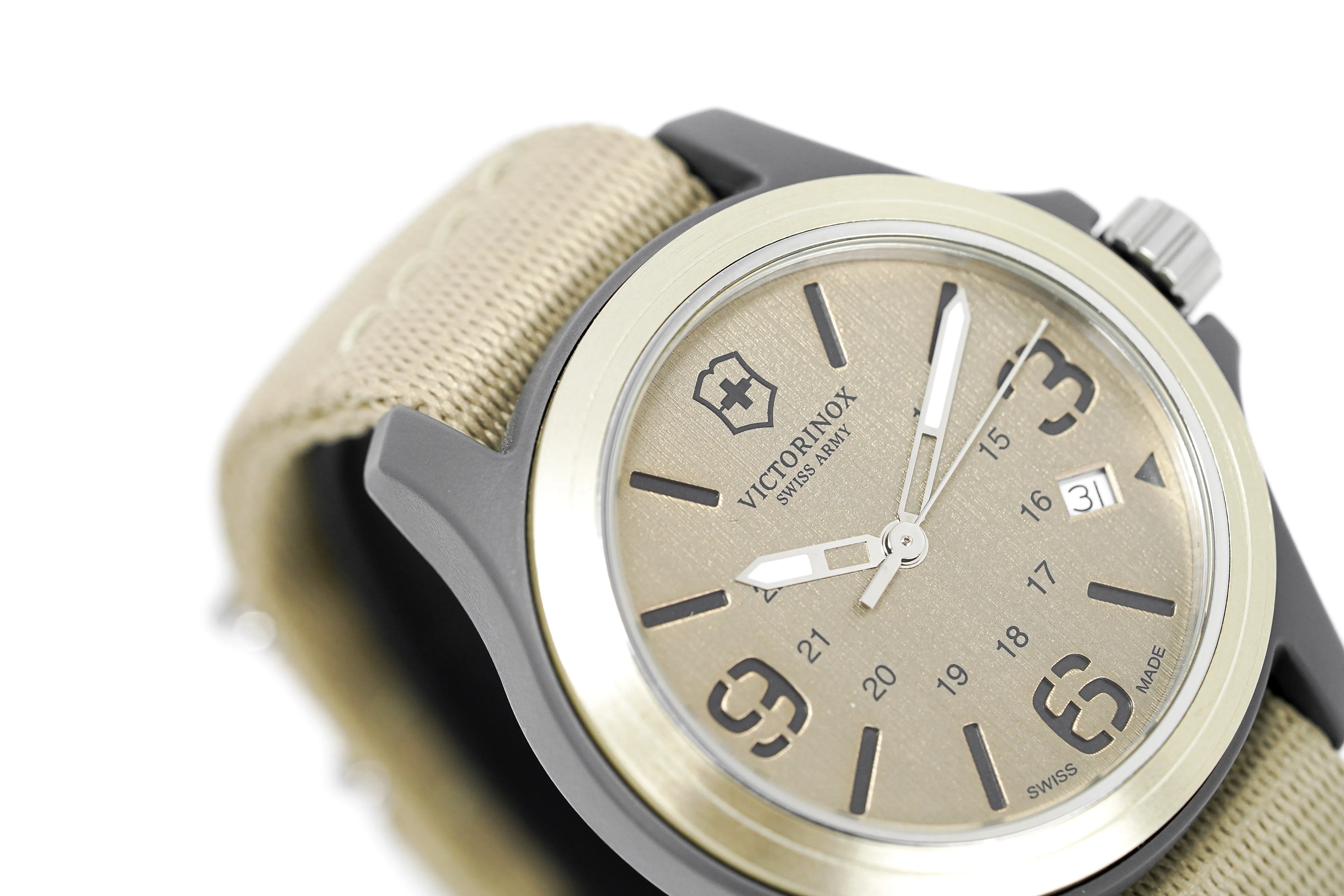 Victorinox Men's Watch 3 Hand Mechanical Gold 241516