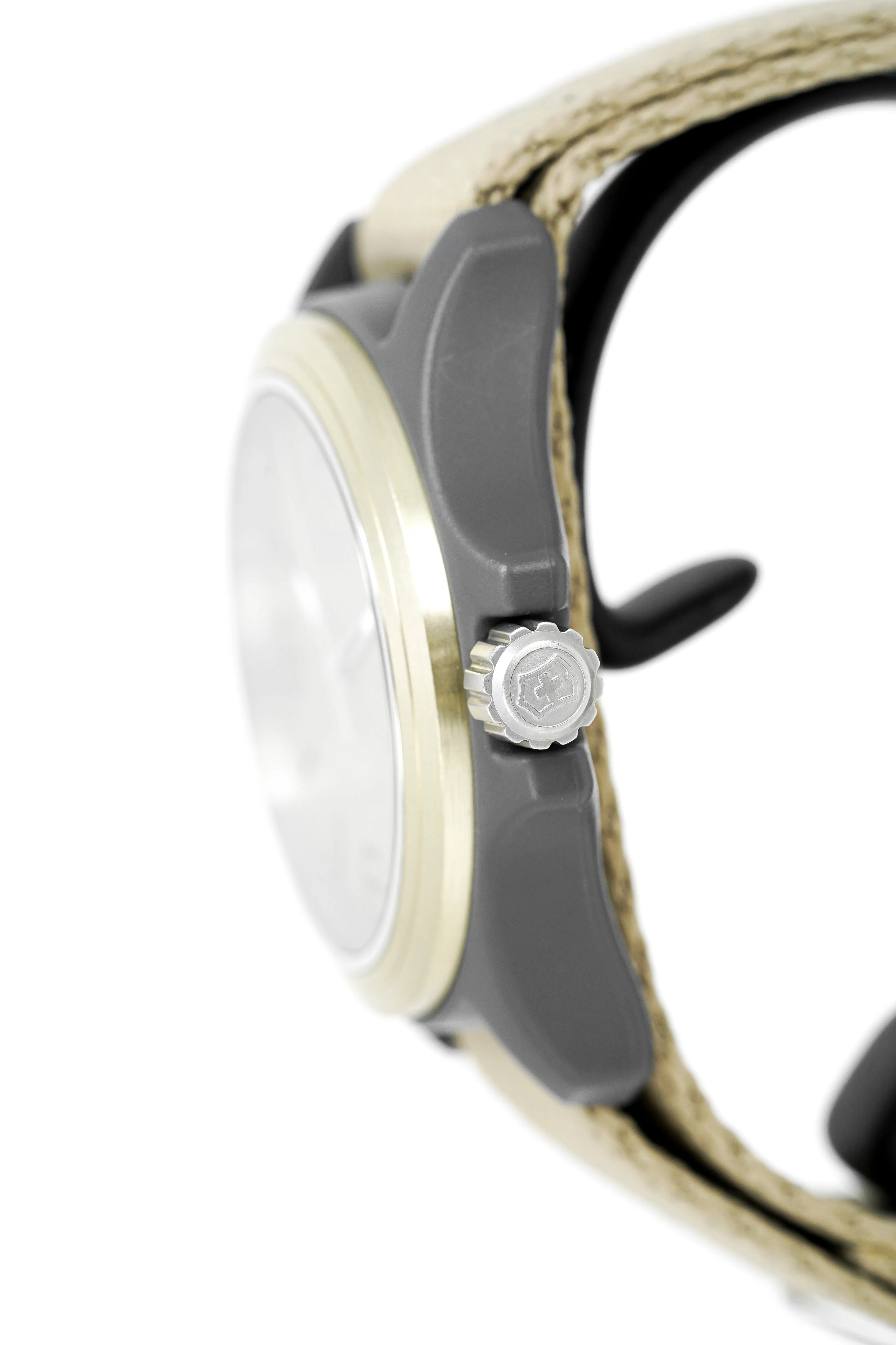 Victorinox Men's Watch 3 Hand Mechanical Gold 241516